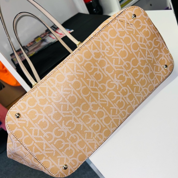 CALVIN KLEIN TOTE BAG - Picture 5 of 6